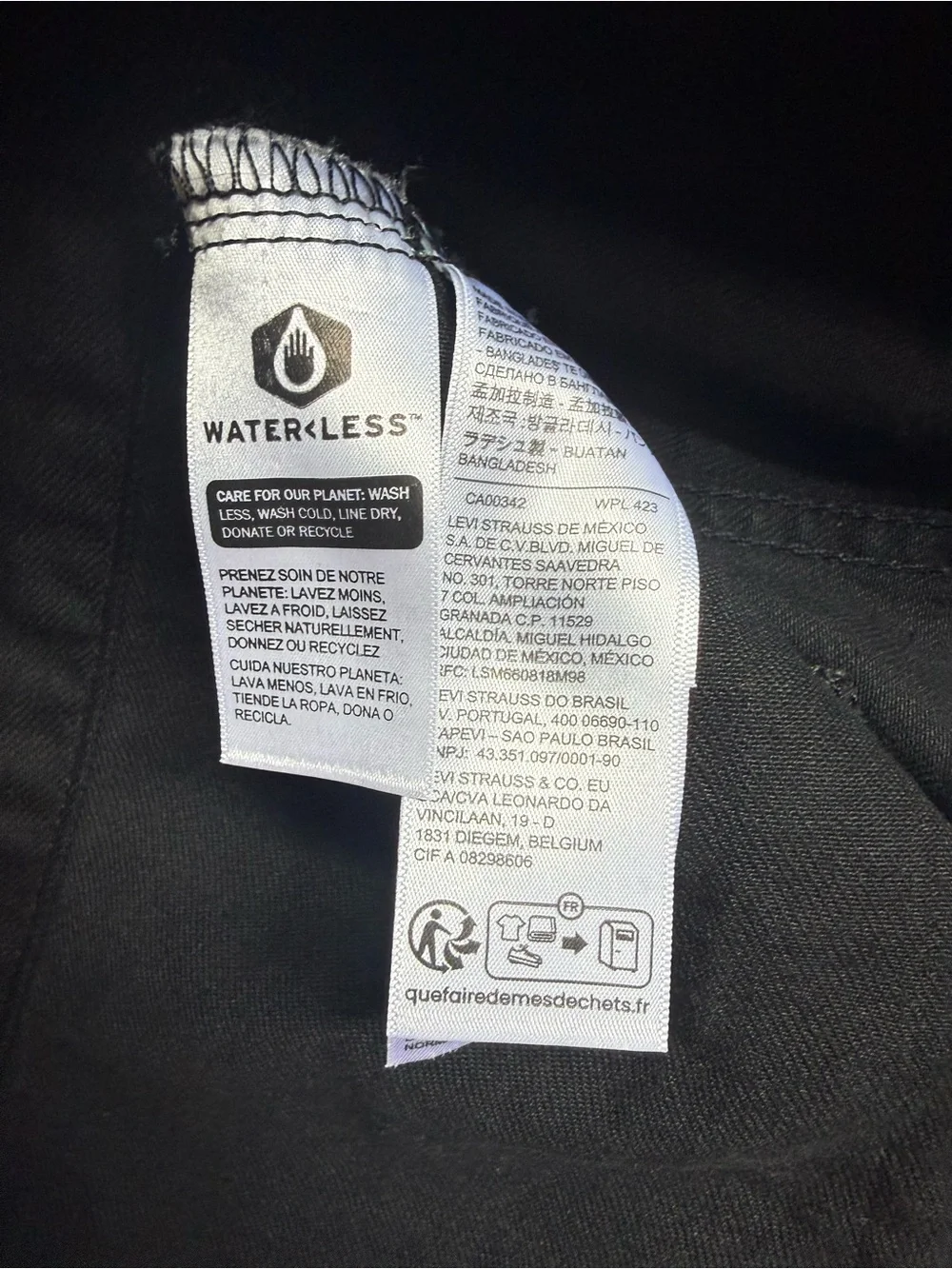 Levi’s Black Denim Trucker Jacket - Men’s Size S Capsule Wardrobe Trucker Biker - Picture 7 of 10